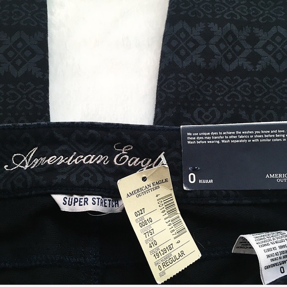 New With Tags American Eagle Aztec Jeggings - Picture 5 of 6